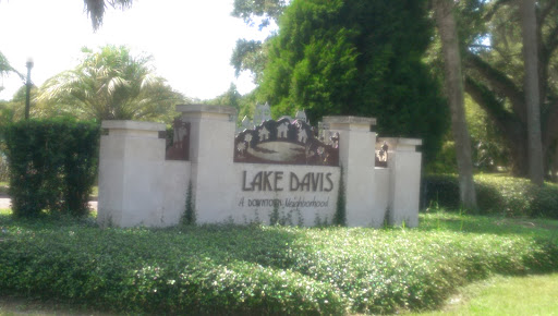 Lake Davis Sign