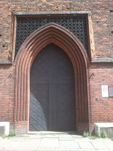 Collegiate Door