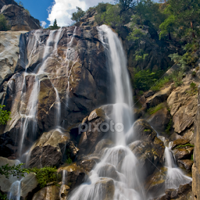 Grizzly Fall, Kings Canyon National Park by Patrick Flood - Landscapes Mountains & Hills