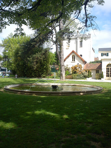 Fontaine du parc Bourdeau 