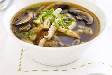 Thai chicken & mushroom broth