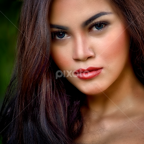 by Roy Ardy - People Portraits of Women