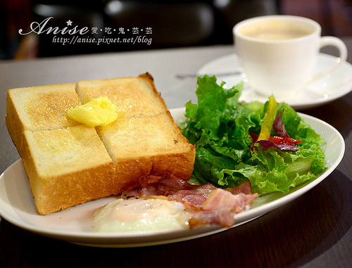 東區難得的早餐店～上島咖啡