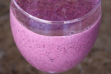 Blueberry Strawberry Smoothie with Chia Seeds