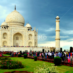 The Taj Mahal by Arjun Suthar - Buildings & Architecture Public & Historical