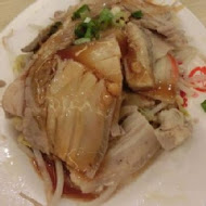 噴水雞肉飯(新民店)