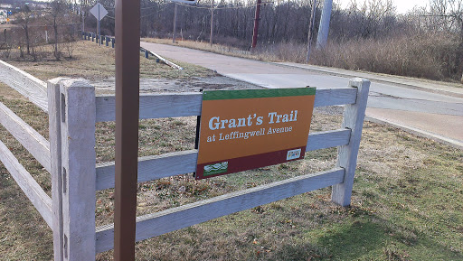 Grant's Trail at Leffingwell Avenue