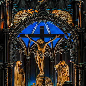 Notra-Dam Crucifx by Robert Willson - Buildings & Architecture Places of Worship