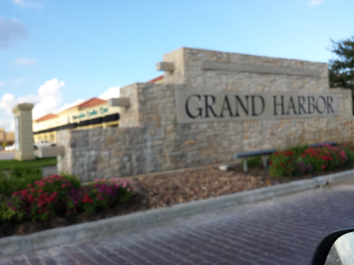 Grand Harbor West Fountain