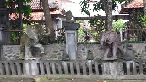 Buddha Head and Two Elephants