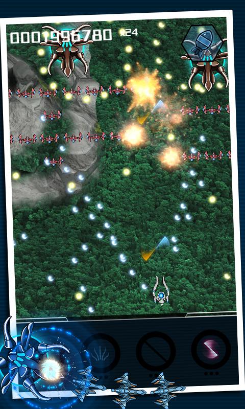 Squadron - Bullet Hell Shooter Screen 2