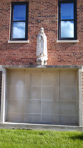 Statue of Mary at St Alexius
