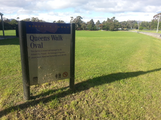 Queens Walk Oval