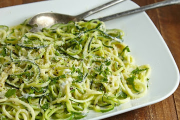 Zucchini Noodle Alfredo