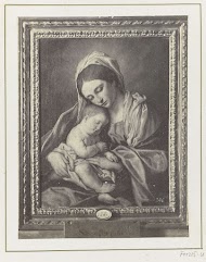 Fotoreproductie van een schilderij door Giovanni Battista Salvi, voorstellend Maria met Kind