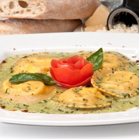 with Ravioli and Yummly Cream Recipe  Lobster Saffron ravioli recipe  sauce  Sauce