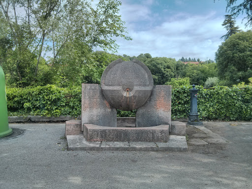 Fontana Globeus