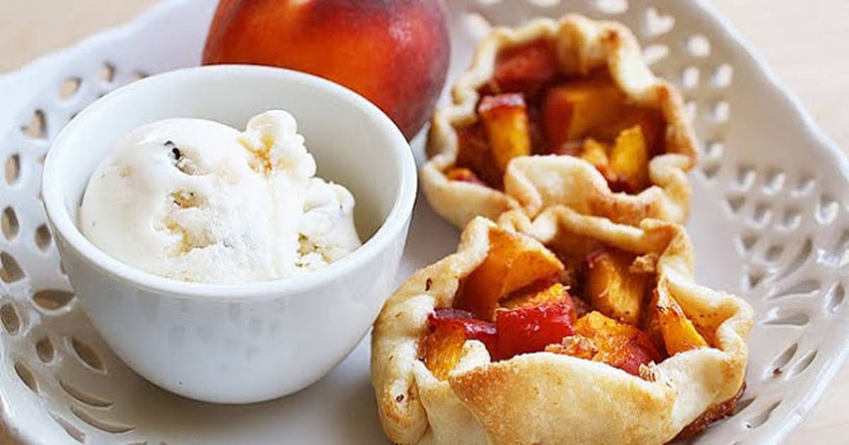 Eat Yourself Healthy & Happy Berry Pie with Graham Cracker Crust