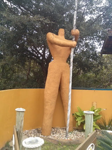 Estátua Sem Cabeça