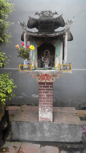 Altar With Lotus
