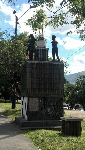 Monumento A La Paz