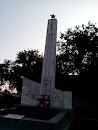 Памятник героям революции