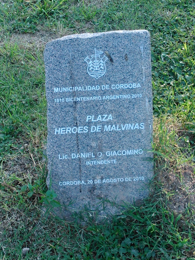 Plaza Héroes De Malvinas
