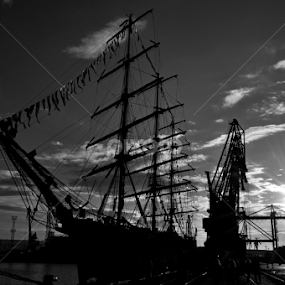 Надежда by Plamen Filipov - Transportation Boats