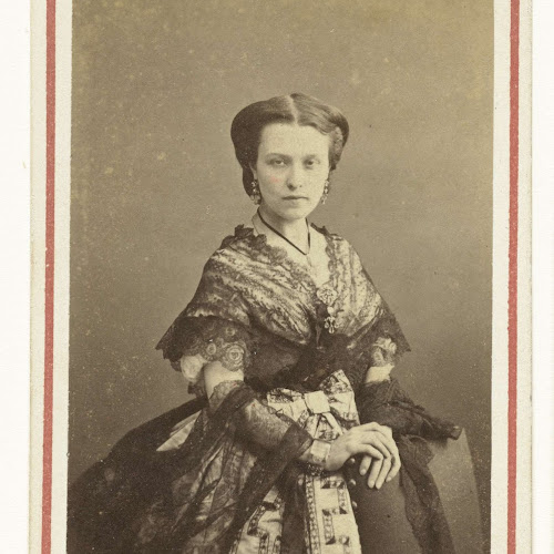 Portret van de Comtesse d'Estreuve de Saint-Jean, Félix Nadar, 1860 ...