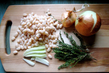 White Bean Soup with Thyme