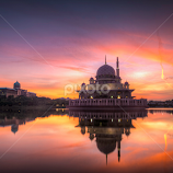 Selamat Pagi Masjid by Zac Robinson -  