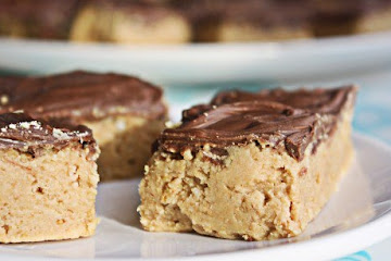 5-Ingredient No-Bake Peanut Butter Bars