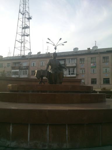 Памятник Сакену Сейфулину