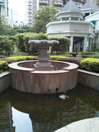 左喷泉