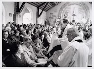 Mgr. Castermans zegent gelovigen