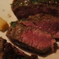 MeatGQ Steak