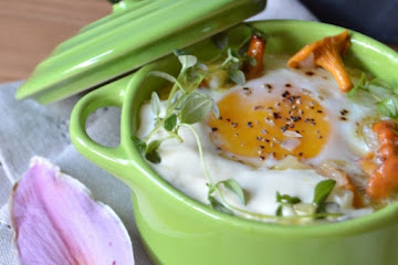 Baked Eggs with Chanterelles & Thyme
