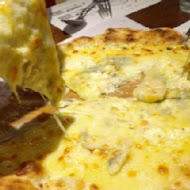 Pizza Factory 披薩工廠