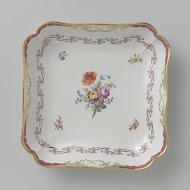 Square dish with a bouquet, flower sprays and foliate scrolls
