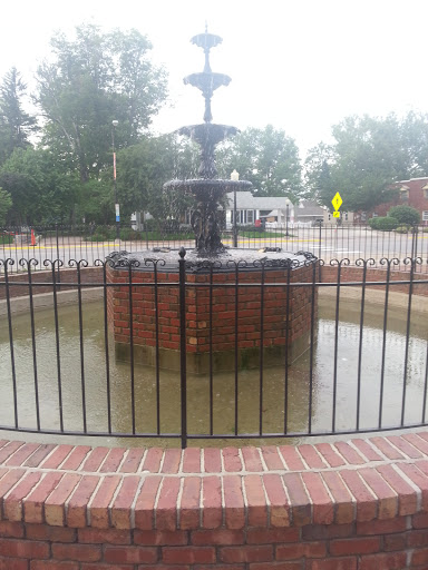 Pella Park Fountain