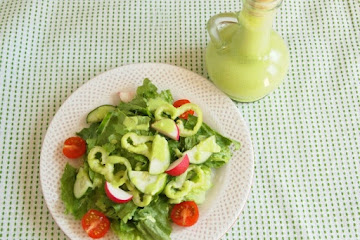 Creamy Parsley Salad Dressing