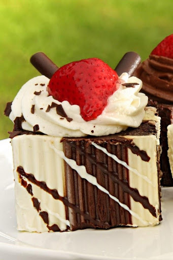 Delicious Cake Live Wallpaper