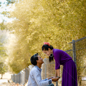 please!! by Andy Alexandy - People Couples