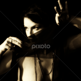 Hidden Smile by Jason Renek - Nudes & Boudoir Artistic Nude