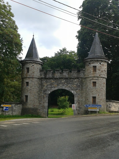Harze Entrée Chateau