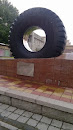 青岛科技大学大轮胎纪念碑
