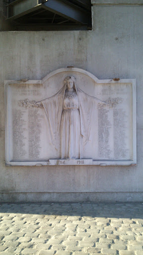 La Villette : Monument Aux Morts