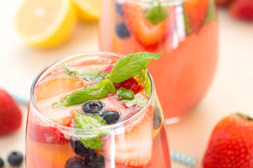 Spiked Berry Lemonade