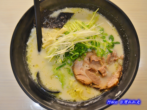 丸太拉麵~湯頭口味眾多的平價拉麵