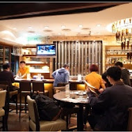 Jolly手工釀啤酒泰食餐廳